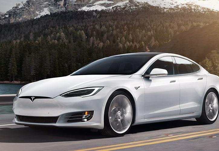 Tesla: Αύξηση στις τιμές του Model S στις ΗΠΑ κατά 5.000 δολάρια