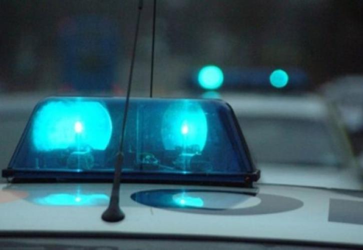 Έκρηξη από γκαζάκια στην είσοδο γραφείων στην Καισιαριανή