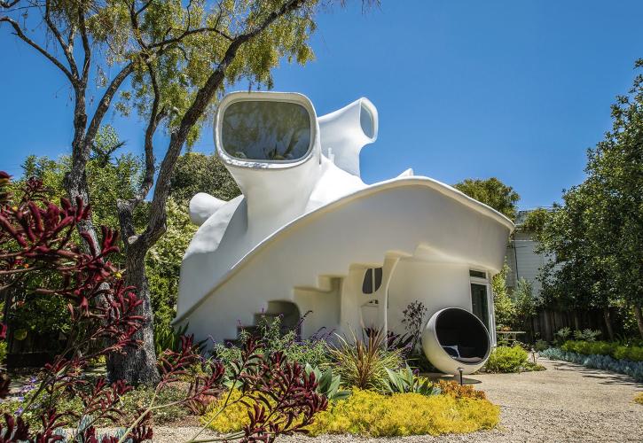 Το διαστημικό σπίτι στην Καλιφόρνια που κοστίζει 1,4 εκατ.