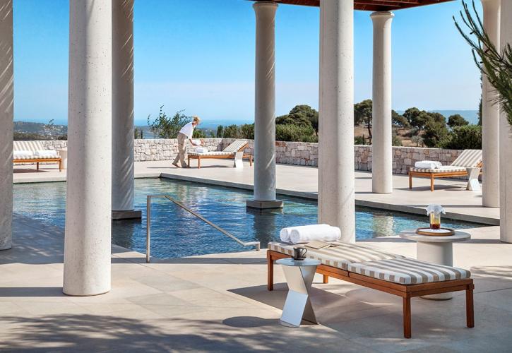 H Grivalia Hospitality αγόρασε το Amanzoe στο Πόρτο Χέλι