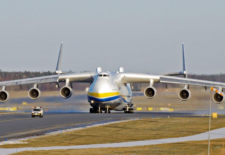 Το μεγαλύτερο αεροσκάφος στον κόσμο έφτασε στο Ελ. Βενιζέλος (pics & vids)