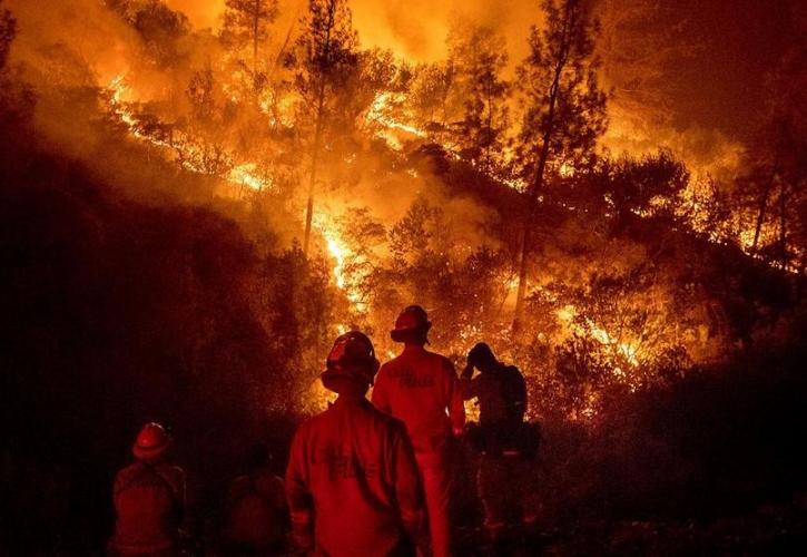 ΗΠΑ: Στο έλεος καταστροφικών πυρκαγιών η Καλιφόρνια