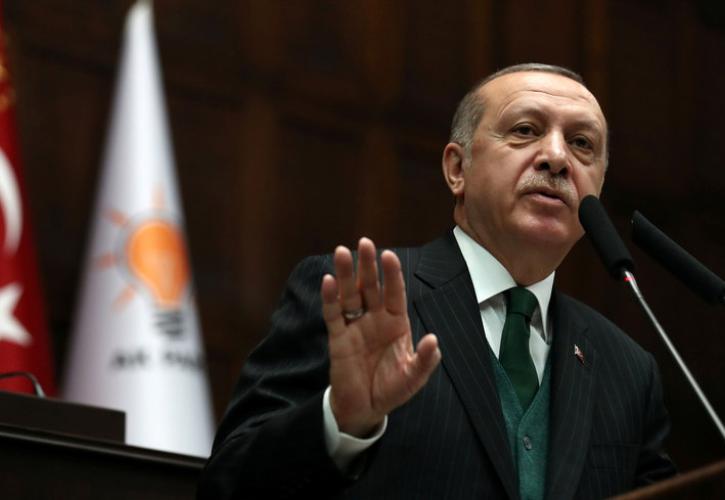 Οι ΗΠΑ δεν θα δώσουν άμεσα όπλα στον Ερντογάν 