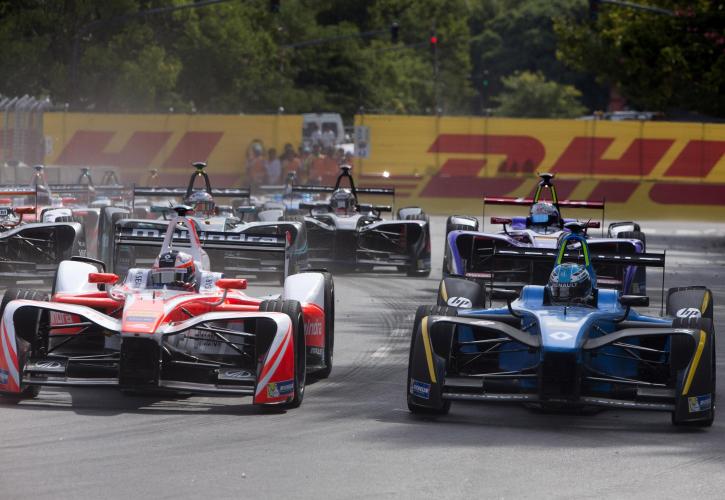 Πωλούνται μονοθέσια της Formula E σε τιμή 200.000 ευρώ!