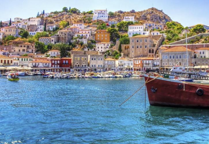 Τι αποφασίστηκε στην κυβερνητική σύσκεψη για την κυκλοφορία τροχοφόρων σε Ύδρα και Σπέτσες