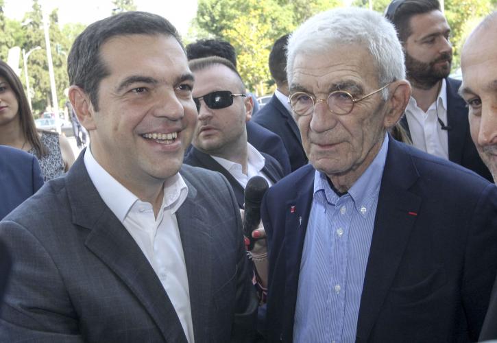 Τσίπρας στον Μπουτάρη: H στάση σου έχει γίνει σύμβολο