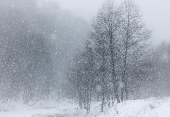 Επιδείνωση του καιρού με βροχές και χιόνια