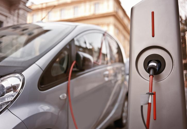 Η ηλεκτροκίνηση εξαρτάται από το μέσο εισόδημα