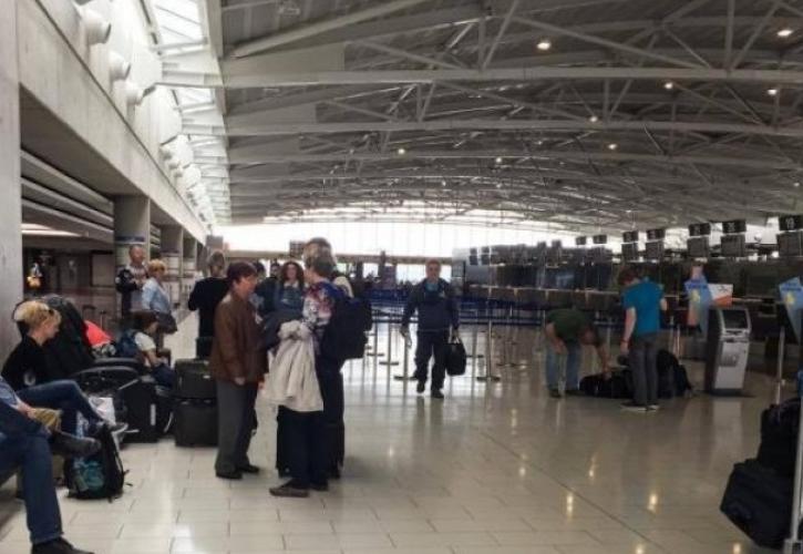 Αναστάτωση στο αεροδρόμιο της Λάρνακας εξαιτίας του «λουκέτου» στην Cobalt Air