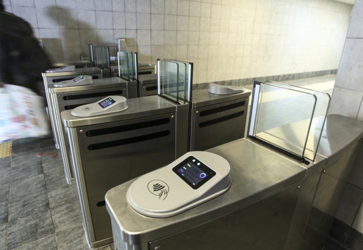 Μειωμένο εισιτήριο στα ΜΜΜ και στους άνω των 18 αν ακόμα φοιτούν στη Δευτεροβάθμια Εκπαίδευση