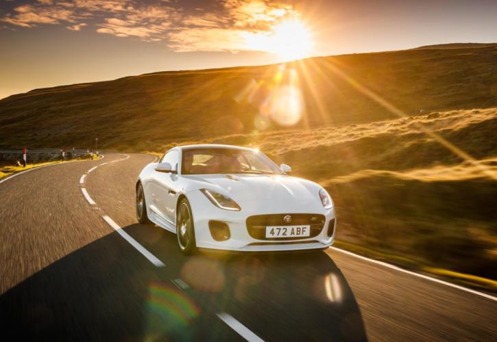 Αυτή είναι η επετειακή Jaguar F-Type Chequered Flag Edition!
