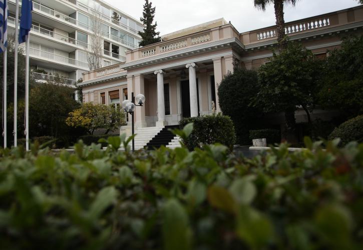 Το Μαξίμου ψάχνει πλειοψηφία Συνταγματικής Αναθεώρησης
