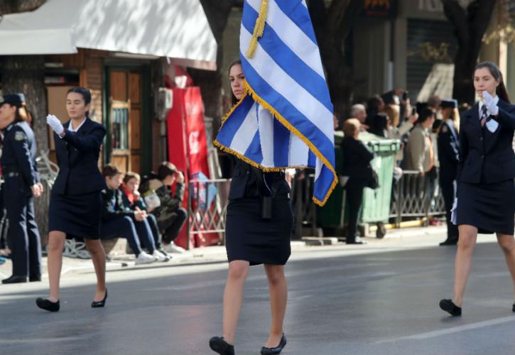 Κυκλοφοριακές ρυθμίσεις σε Αθήνα και Πειραιά για τις μαθητικές παρελάσεις της 28ης Οκτωβρίου