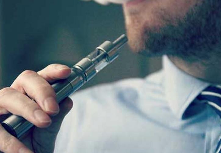 Τροπολογία νομιμοποιεί τα υγρά για τα ηλεκτρονικά τσιγάρα