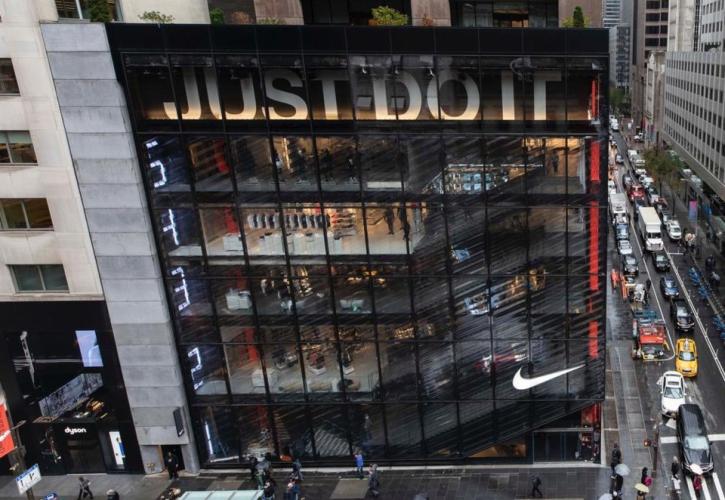 Nike: Βουτιά 12% στις πωλήσεις το δ' τρίμηνο - Στα 211 εκατ. δολάρια τα καθαρά κέρδη