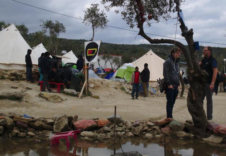 OLAF: Σπατάλες και κακοδιαχείριση στα κονδύλια για το προσφυγικό στην Ελλάδα