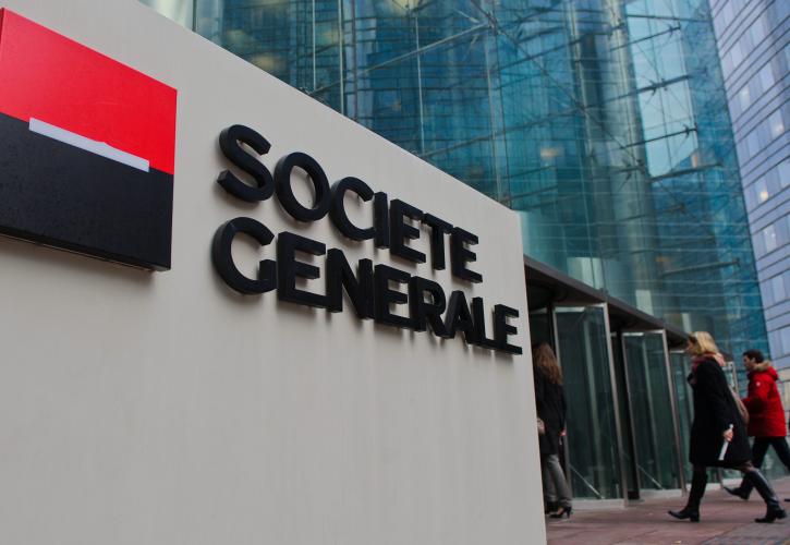 Αναβάθμιση του outlook της Ελλάδας από τη Fitch αναμένει η Société Générale