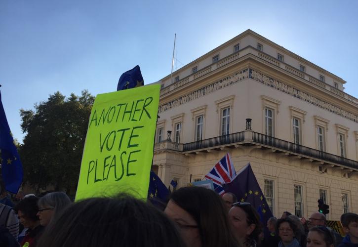 Brexit: Τι πιθανότητες υπάρχουν για ένα δεύτερο δημοψήφισμα