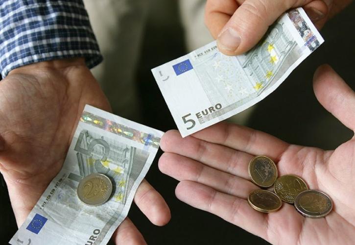 Ποιοι μένουν εκτός, μία εβδομάδα πριν κλείσει η πλατφόρμα του κοινωνικού μερίσματος