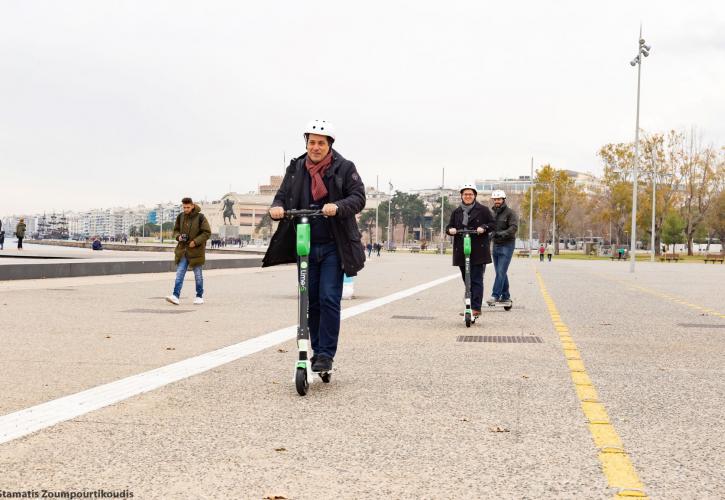 Θεσσαλονίκη: Μετακινήσεις με ηλεκτρικά πατίνια μέσω κινητού