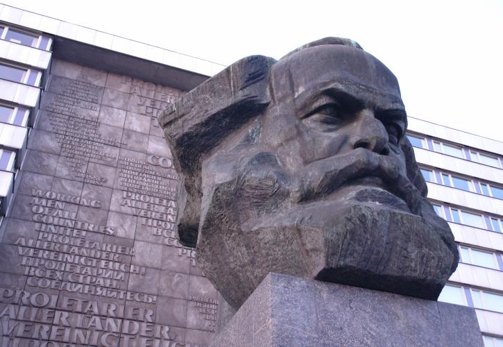 Ρωσία: Οι πολίτες γνωρίζουν μόνο το όνομα του Μαρξ