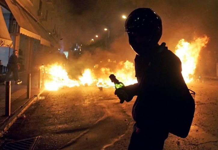 Επεισόδια με μολότοφ στα Εξάρχεια