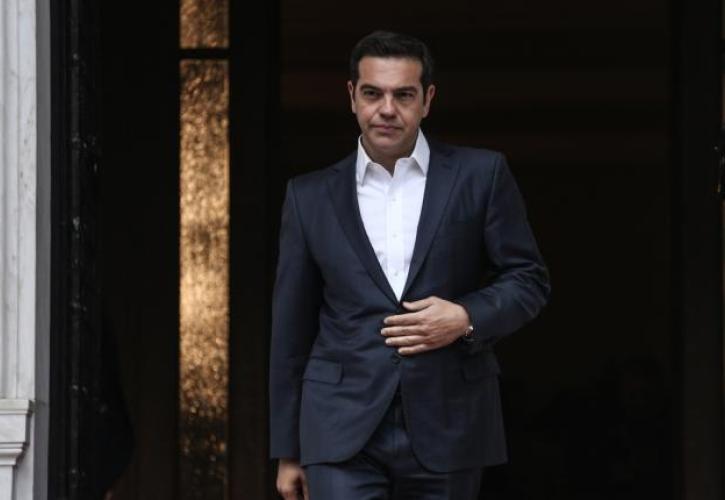 Με αέρα… Λουξεμβούργου στο Λονδίνο ο Τσίπρας