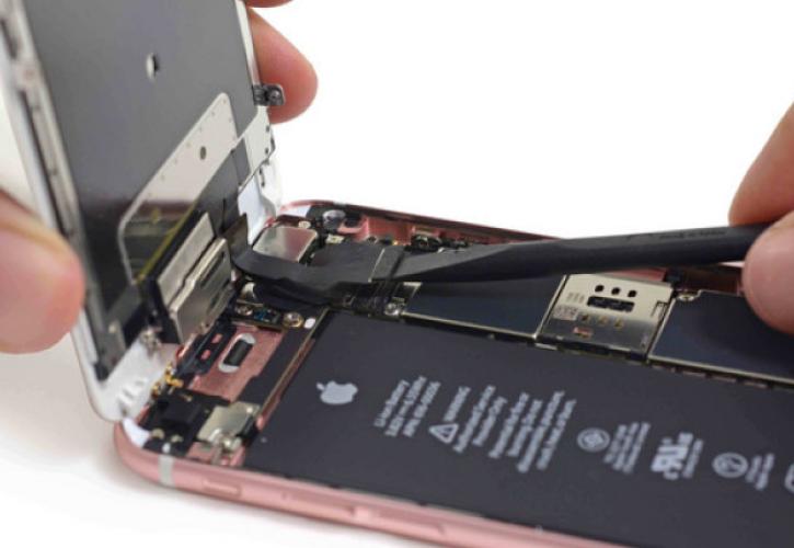 11 εκατ. μπαταρίες παλιών iPhone αντικατέστησε η Apple το 2018