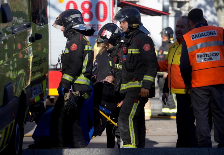 Ισπανία: Ένας νεκρός και δεκάδες τραυματίες από την κατάρρευση της σκηνής σε φεστιβάλ μουσικής εξαιτίας ισχυρών ανέμων