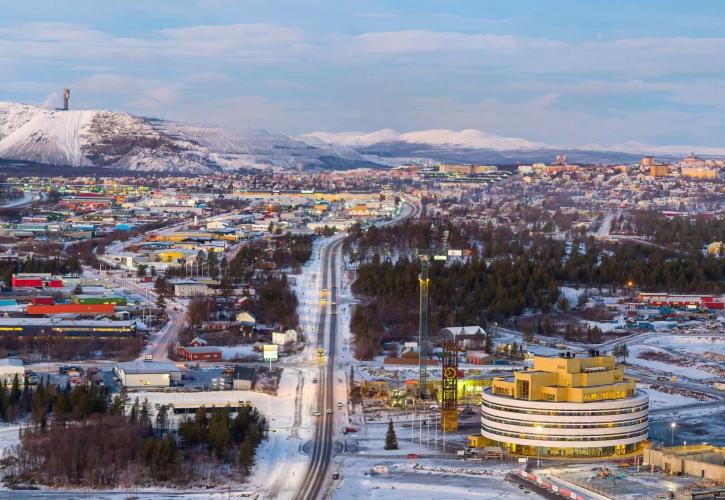 Σουηδική πόλη «μετακομίζει» για να μην βυθιστεί (pics)