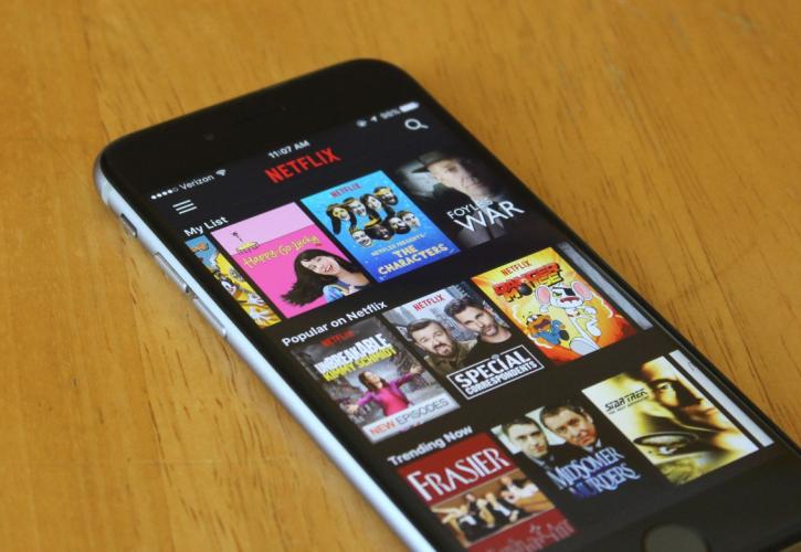 Διαθέσιμες και στα iPhone οι «Έξυπνες Λήψεις» του Netflix