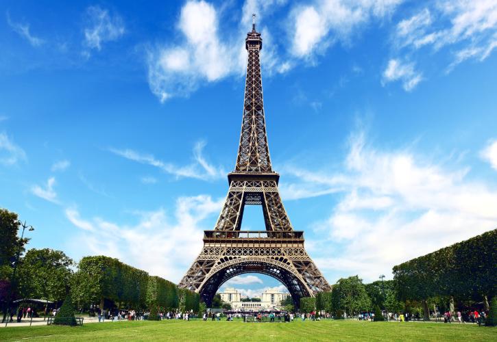 Παρίσι: Δεν έχουμε «μαλακώσει» τη στάση μας στο Brexit