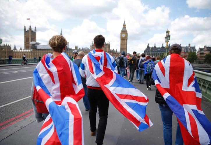 «Ώρα μηδέν» για το Brexit – Η κρίσιμη προθεσμία των 29 ημερών και οι επιλογές της Τερέζα Μέι