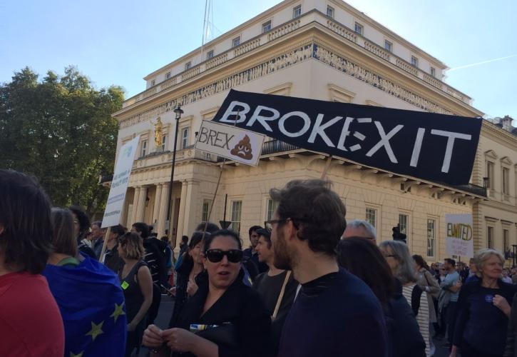 Πώς θα επηρεάσει την Κύπρο ένα «σκληρό» Brexit