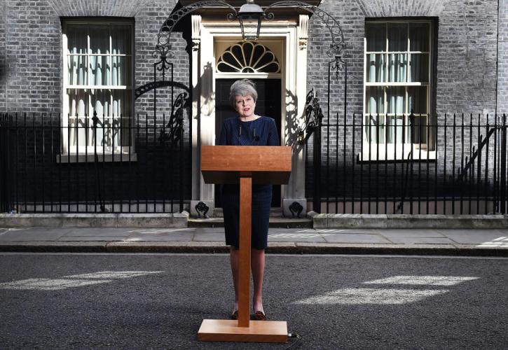 Telegraph: Αυτό είναι το τέλος του δρόμου για την Τερέζα Μέι