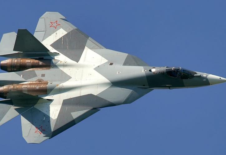 Ρωσία: Μαχητικό Su-30 συνόδευσε αμερικανικό κατασκοπευτικό πάνω από τη Μ. Θάλασσα