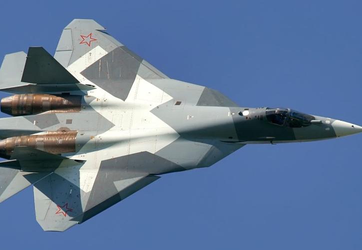 Ρωσία: Μαχητικό Su-30 συνόδευσε αμερικανικό κατασκοπευτικό πάνω από τη Μ. Θάλασσα