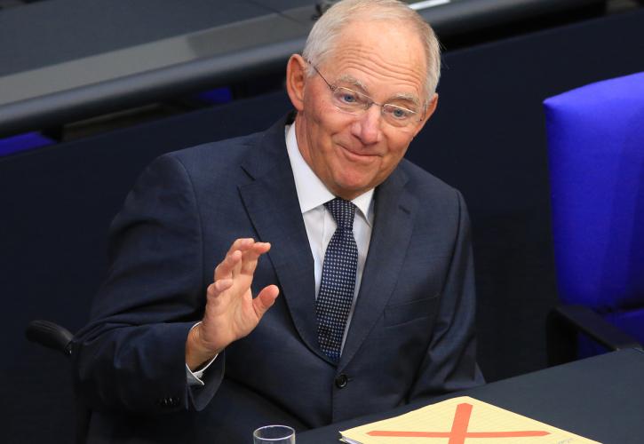 Bloomberg: Καθώς ο Σόιμπλε λέει αντίο, η Ευρωζώνη αλλάζει σελίδα