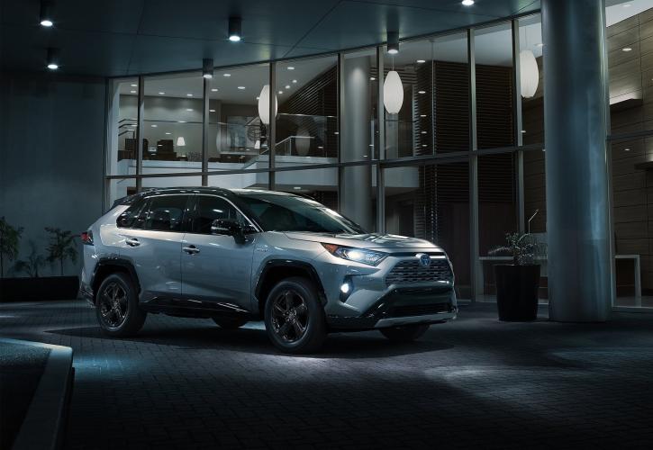 Διαθέσιμο στην Ελλάδα το νέο Toyota RAV4!