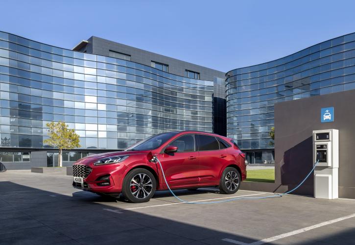 Αποκαλυπτήρια για τη νέα γενιά του Ford Kuga!