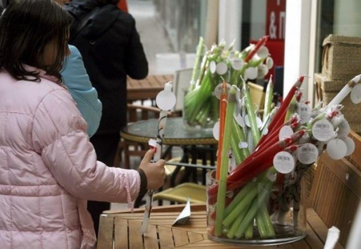 Σε εορταστικό ωράριο τα καταστήματα