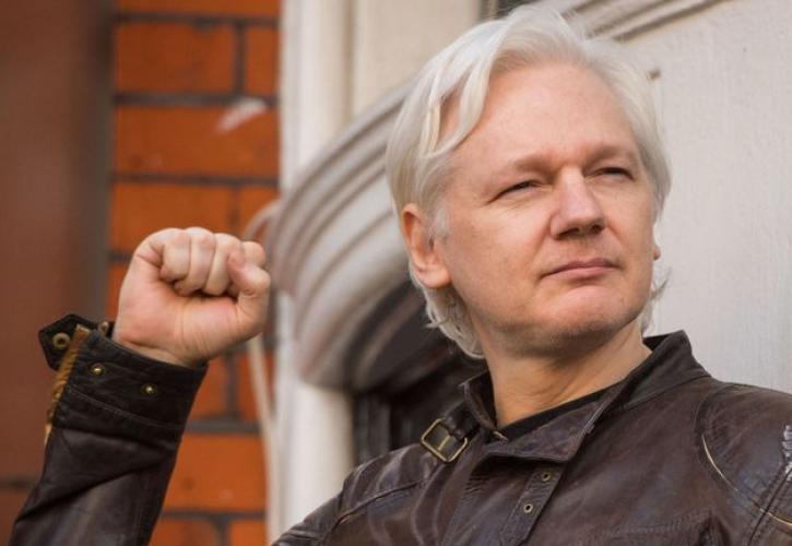 WikiLeaks: Δικαστήριο του Ισημερινού αποφάσισε να αφαιρεθεί η υπηκοότητα από τον Τζούλιαν Ασάνζ