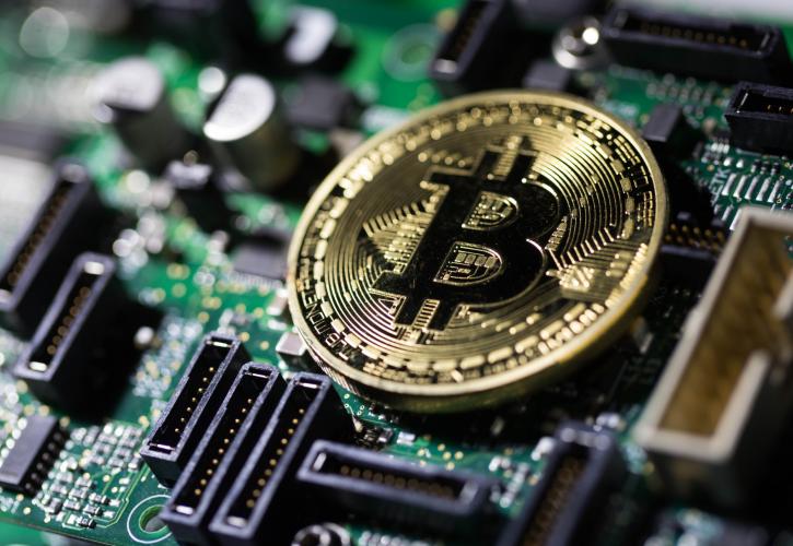 «Βουτιά» πάνω από 11% για το Bitcoin μέσα σε 24 ώρες