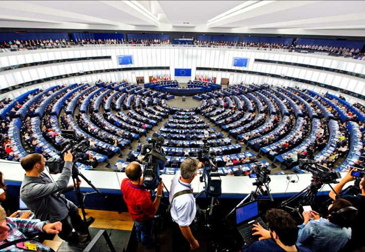 Οι γαλλικές εκλογές διχάζουν το Ευρωκοινοβούλιο