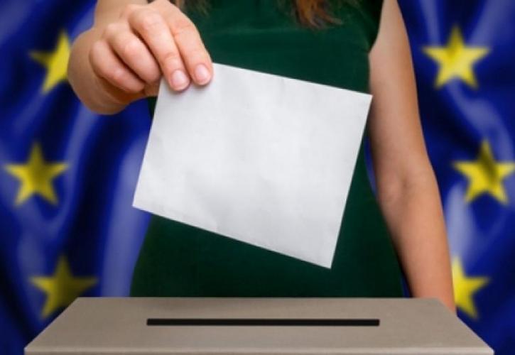 Ροζενμπέργκ: Ένας στους δύο Ευρωπαίους δεν θα προσέλθει στις Ευρωεκλογές