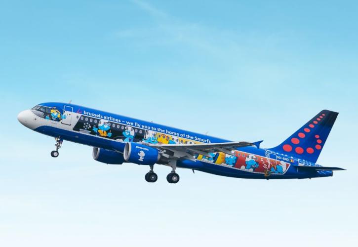 Ένα «στρουμφοαεροπλάνο» προσγειώθηκε σήμερα στην Κέρκυρα