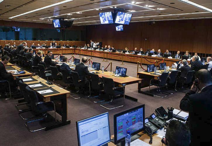 Eurogroup: Οι παροχές οδηγούν σε σοβαρές δημοσιονομικές αποκλίσεις