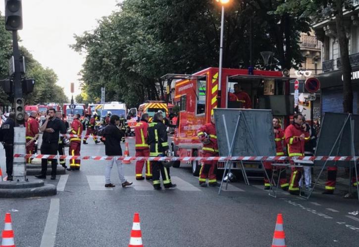 Πυρκαγιά σε πολυκατοικία στο κέντρο του Παρισιού - Τρεις ...