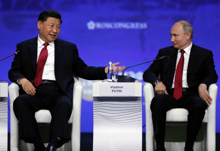 Πούτιν από οικονομικό Φόρουμ: Ρωσία και Κίνα είναι στρατηγικοί εταίροι