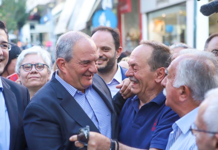Θεσσαλονίκη: Ψήφισε στο 163ο Εκλογικό Τμήμα του Αγίου Ελευθερίου, ο πρώην πρωθυπουργός Κ. Καραμανλής